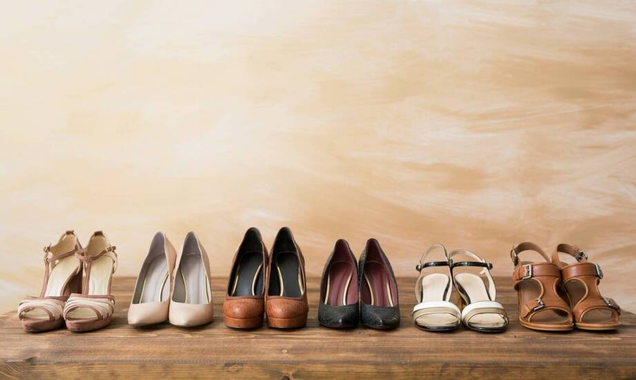 Jak dopasować sandały do garderoby letniej?