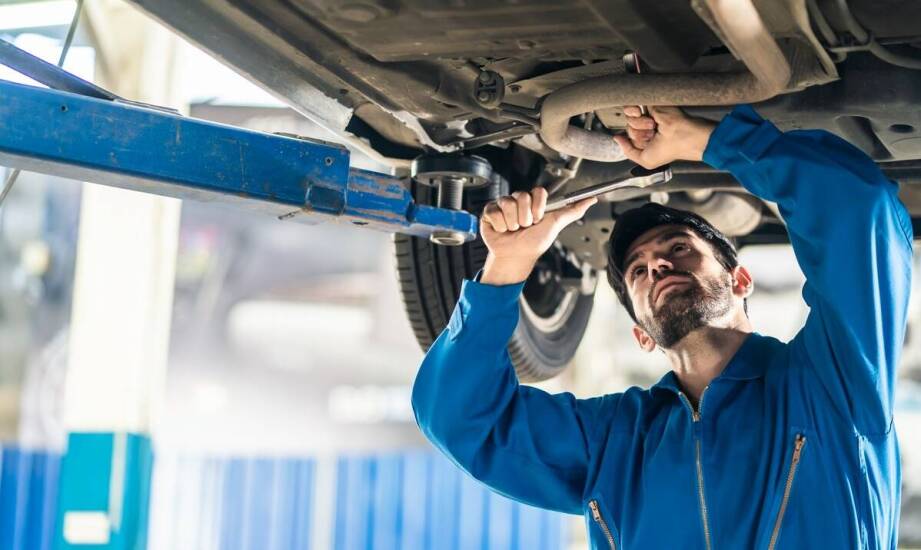 Jakie są najczęstsze pytania klientów dotyczące dorabiania samochodowych tłumików?