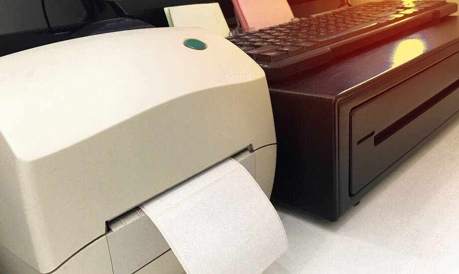 Zalety korzystania z fiskalnej drukarki w małym biznesie