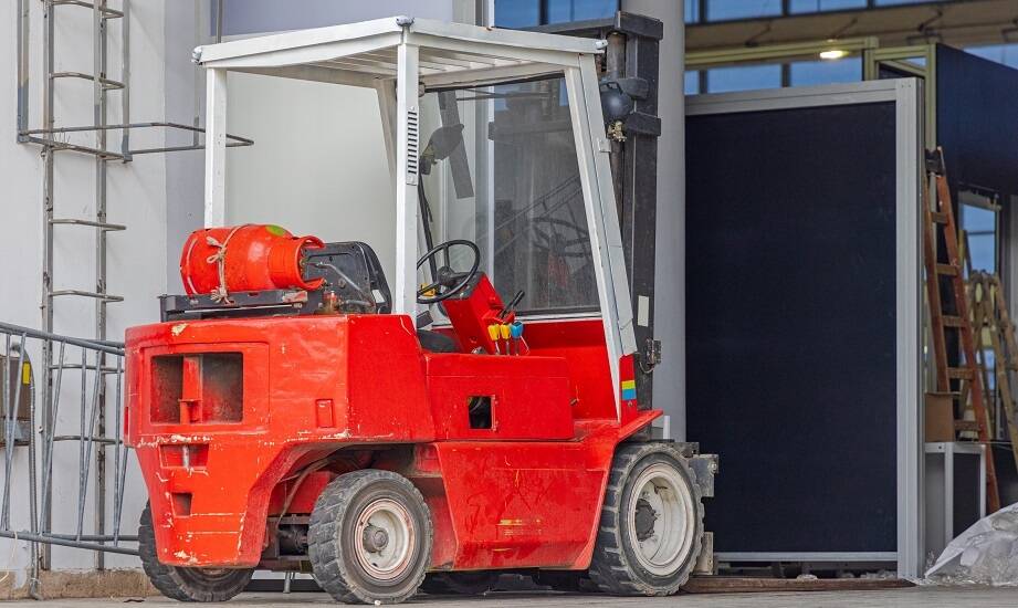 Wózki widłowe na gaz LPG: jak wynajem wpływa na operacyjną elastyczność firmy?