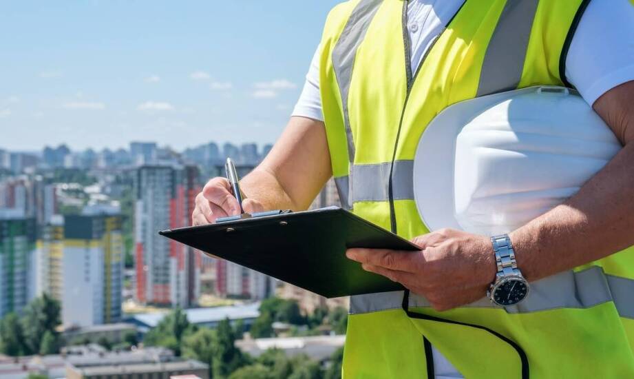 Wpływ budowlanego przeglądu na wartość nieruchomości