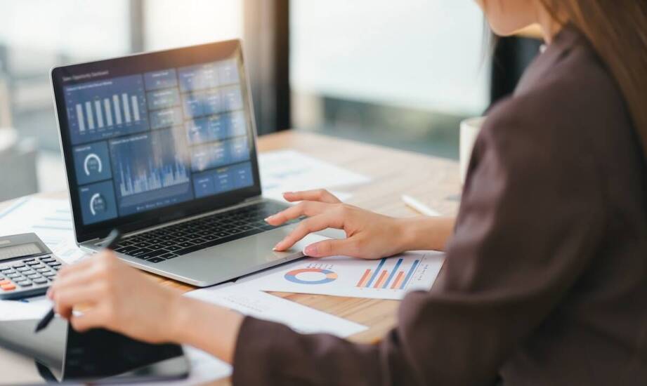 Efektywne zarządzanie finansami dzięki programom Nexo Insert