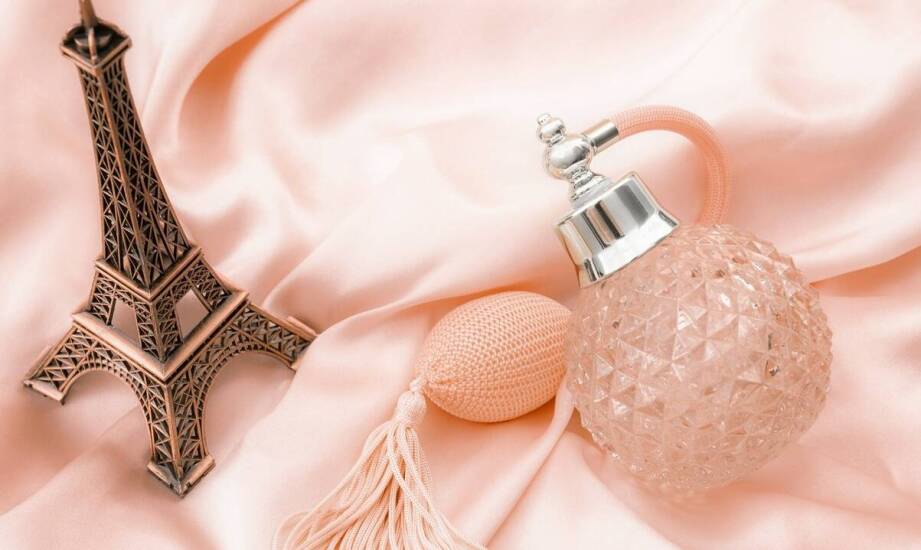 Rola zawartości zapachowych komponentów w tworzeniu intensywnych perfum