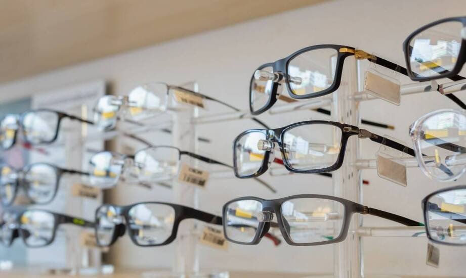 Szeroki wybór opraw – jak znaleźć te idealne dla siebie?