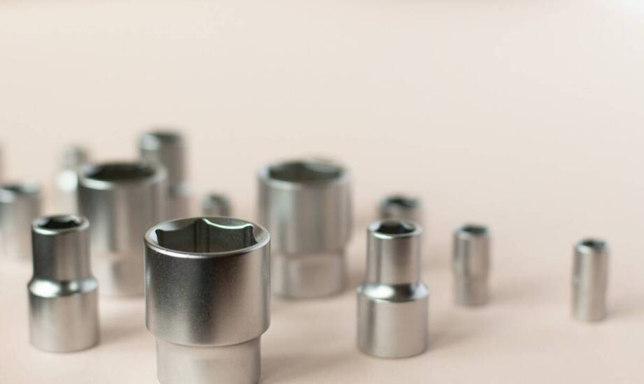 Porównanie różnych typów świec zapłonowych dla Forda