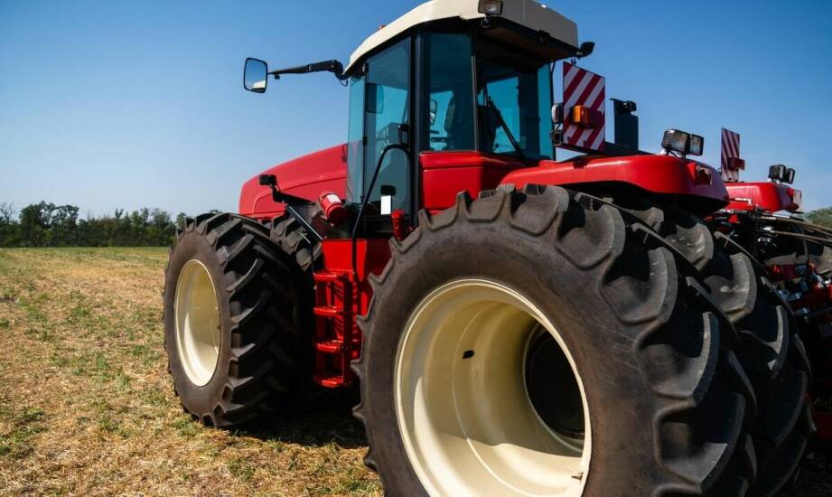 Jakie są koszty związane z przedłużeniem umowy leasingowej na ciągnik siodłowy?