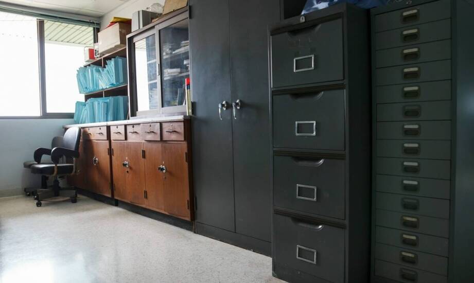 Metalowe warsztatowe meble jako inwestycja na lata