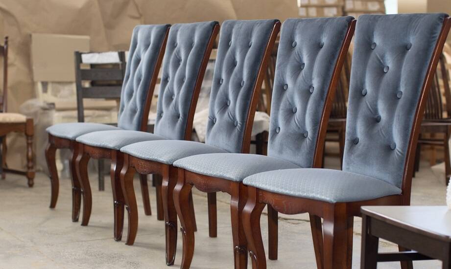 Jak różne style krzeseł wpływają na wnętrza aranżację?