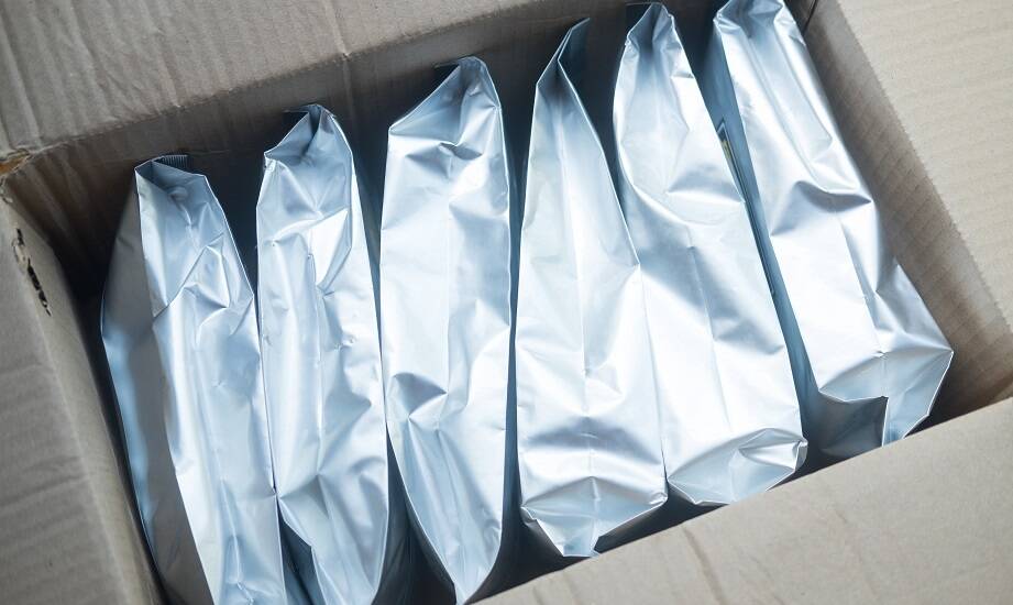 Rola foliowych opakowań w zwiększaniu efektywności procesów magazynowych