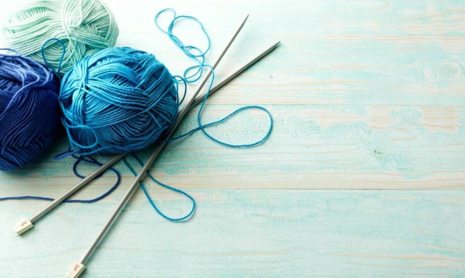 Jakie dziewiarskie akcesoria wybrać, aby ułatwić sobie pracę?