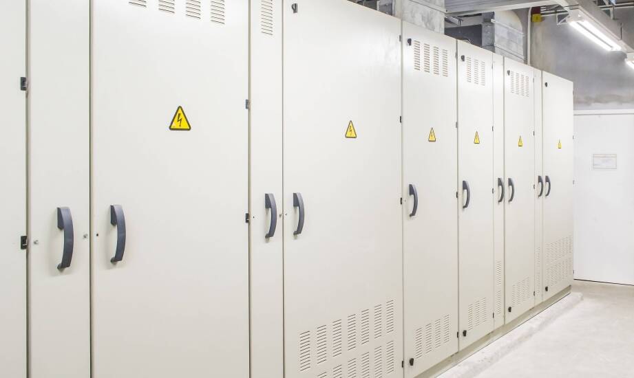 Wpływ bezpiecznych szaf na efektywność zarządzania niebezpiecznymi materiałami