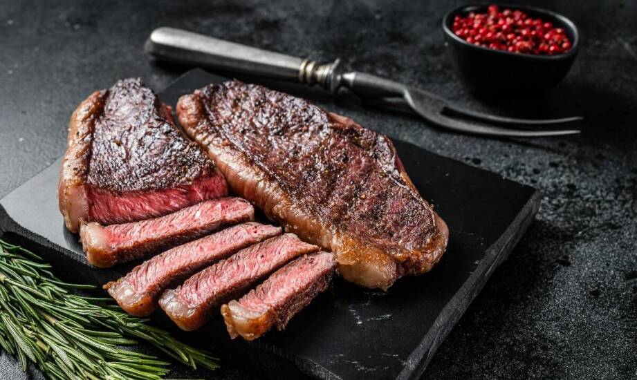 Jakie dodatki najlepiej podkreślają smak antrykotu steka?