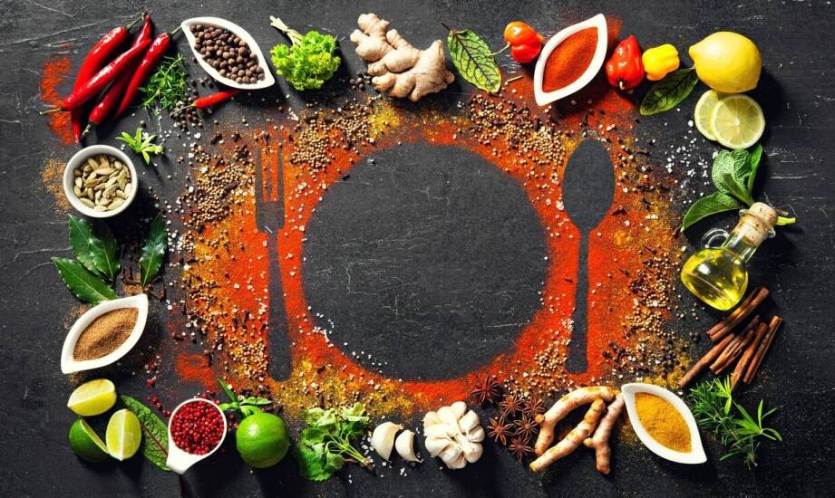 Korzenne przyprawy a zdrowe gotowanie: co warto wiedzieć?