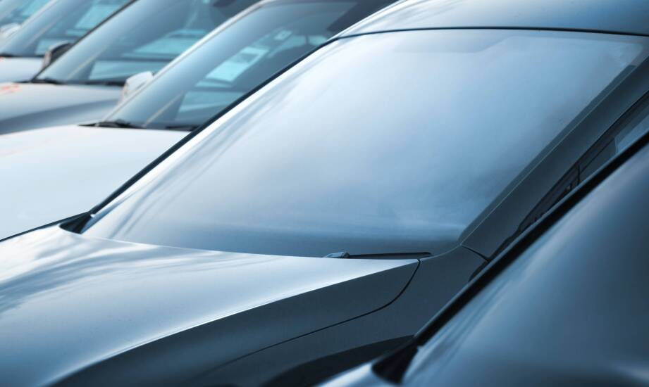 Wie kauft man Autoglas online?