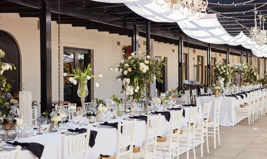 Plenerowe przyjęcia w restauracji – co wyróżnia naszą ofertę?