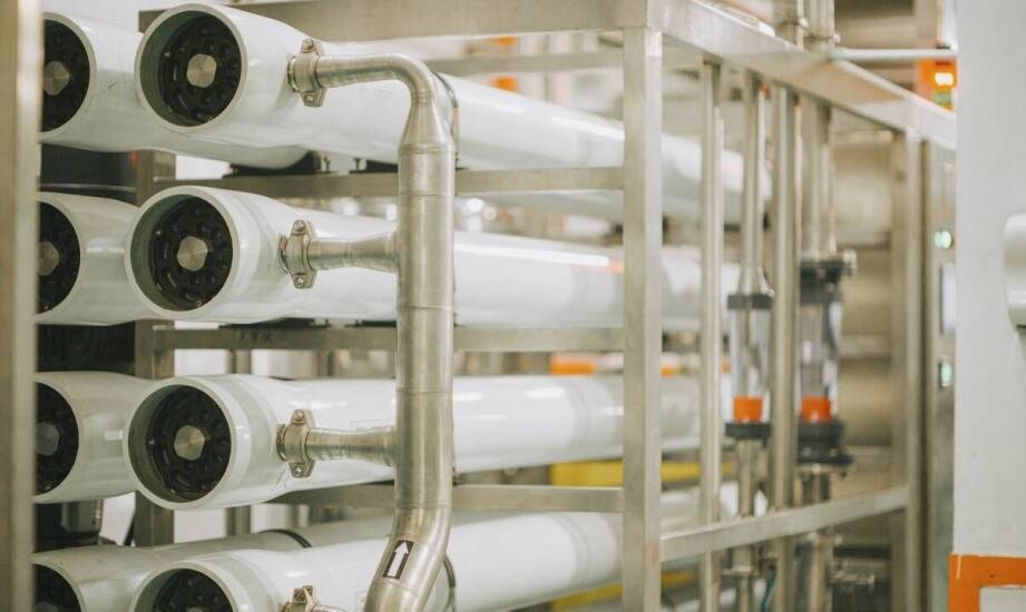 Filtry do przemysłowej wody – jak wpływają na procesy uzdatniania wody?