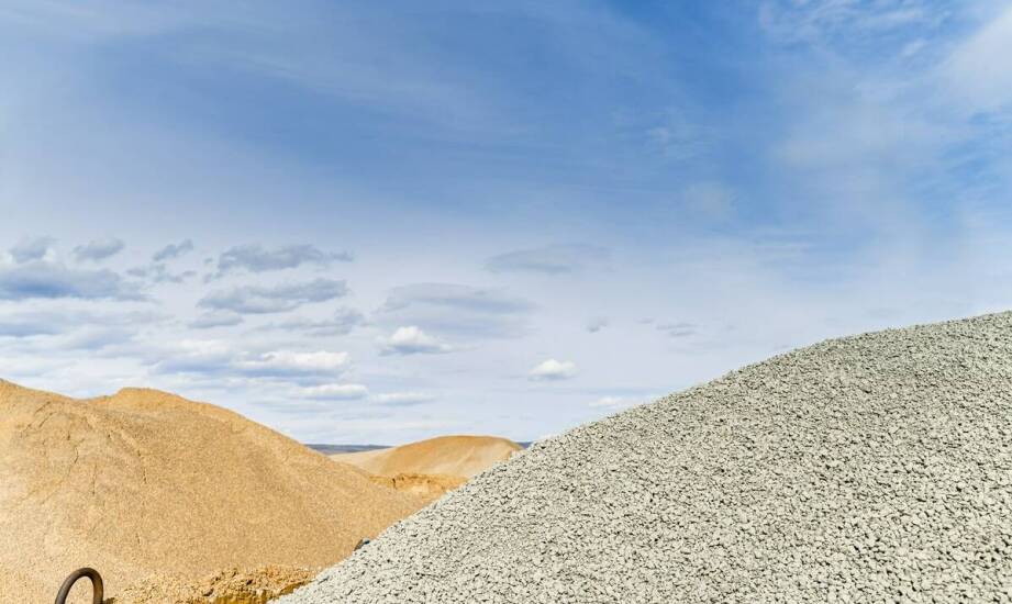 Transport naturalnych kruszyw - kluczowe aspekty logistyki w budownictwie