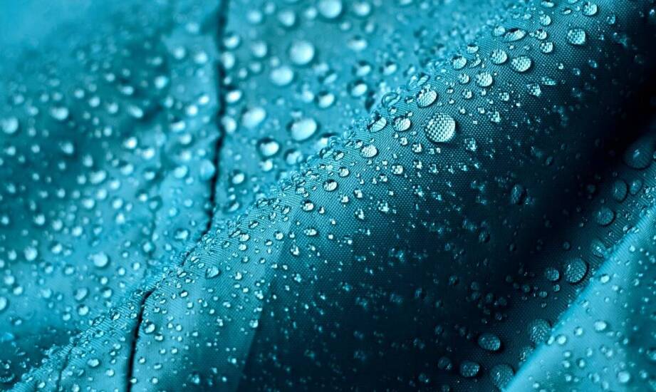 Jakie są kluczowe cechy, które powinny mieć sportowe wodoszczelne słuchawki?