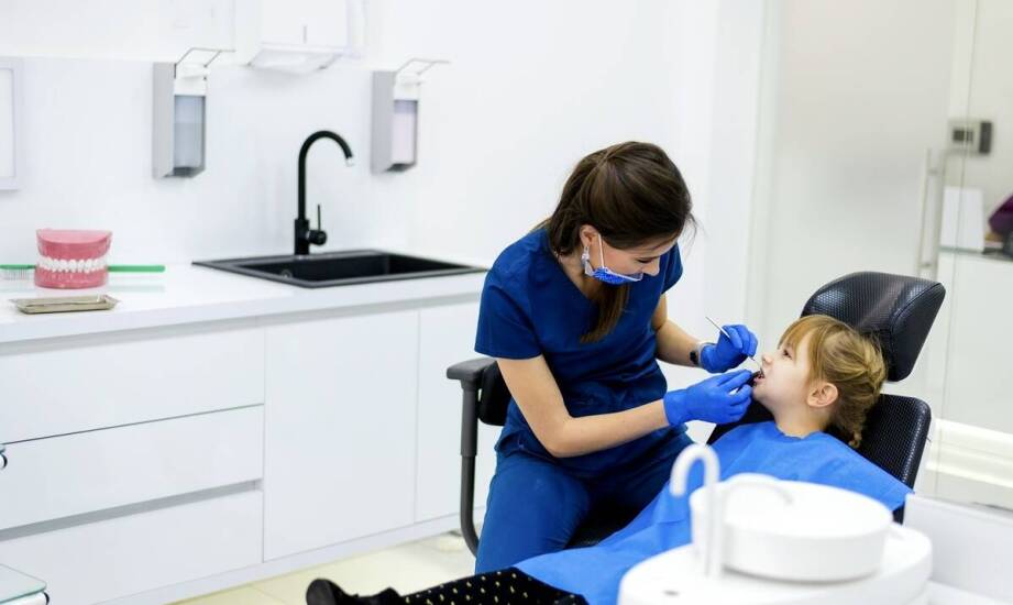 Długofalowe efekty regularnych wizyt u dentysty dla zdrowia dziecka