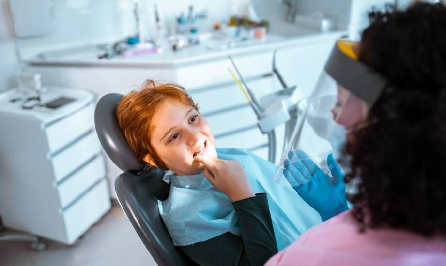 Dziecięca stomatologia w przychodniach współpracujących z NFZ