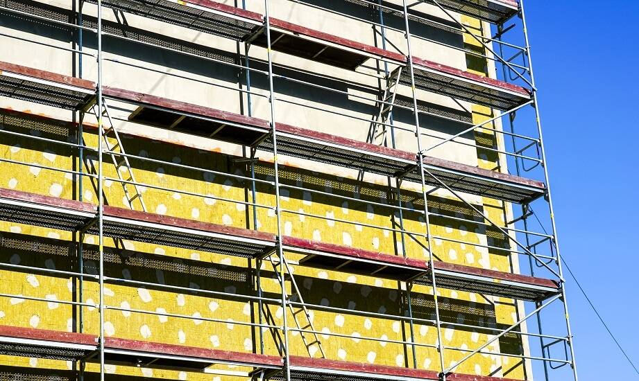 Elewacyjne rusztowania: wybór odpowiedniego typu