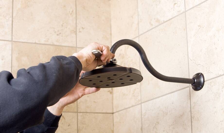 Jakie materiały gwarantują trwałość podtynkowych baterii natryskowych?