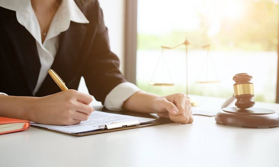 Prawna reprezentacja w sprawach karnych dotyczących prawa telekomunikacyjnego