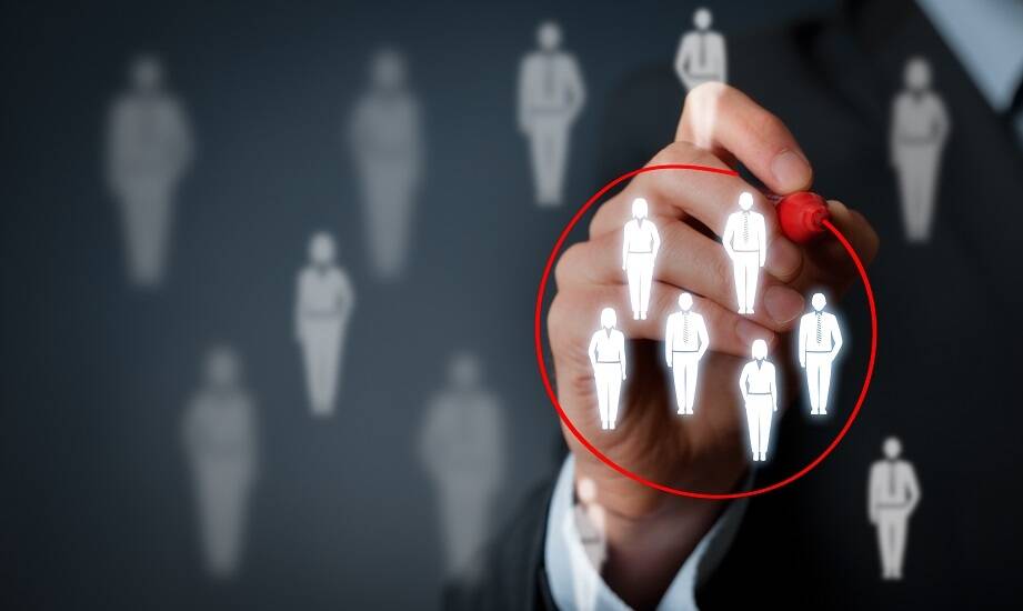 Jak tworzyć filmy EB, które przyciągają talenty do firmy?