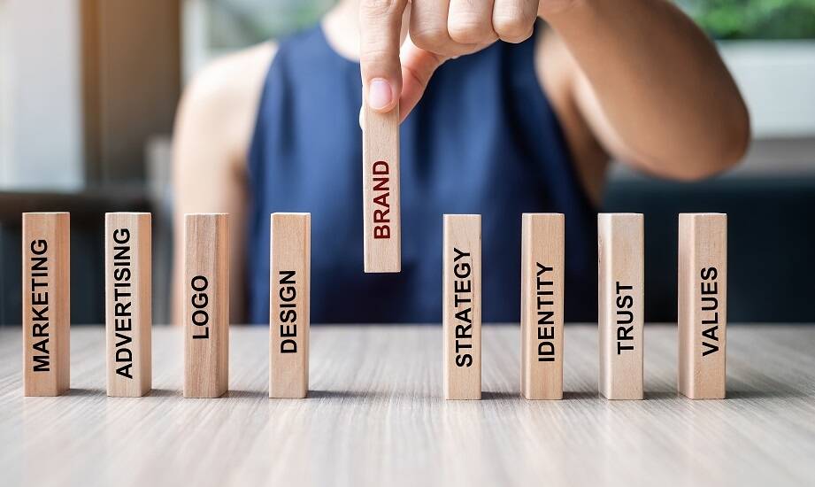 Strategie pozycjonowania ofert pracy realizowane przez agencje do employer brandingu