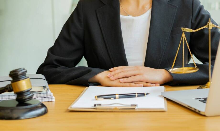 Rola adwokata w handlowych mediacjach – korzyści dla przedsiębiorców