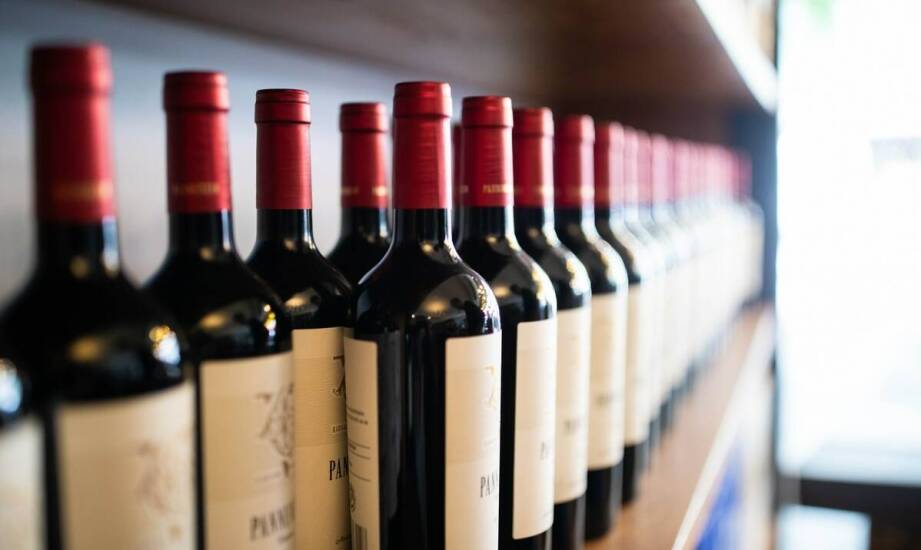 Innowacyjne rozwiązania w przechowywaniu alkoholu dzięki butelkom szklanym