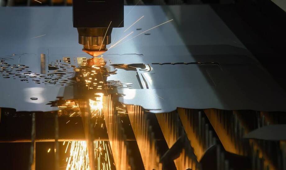 Jakie techniczne parametry są kluczowe w usługach cięcia laserem?