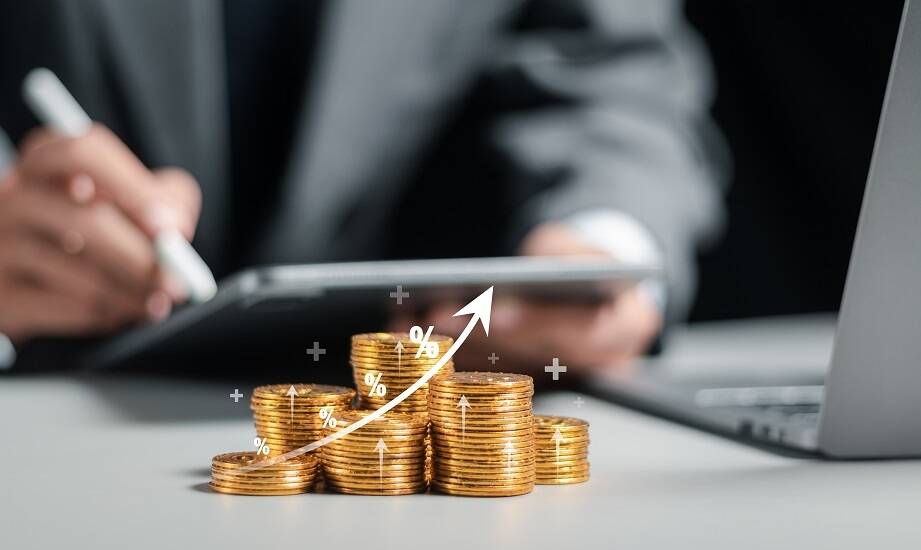 Refinansowanie kredytów – dlaczego warto skorzystać z usług finansowego doradcy?