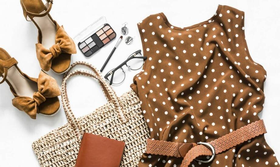 Jakie damskie sukienki są najwygodniejsze do pracy zdalnej?