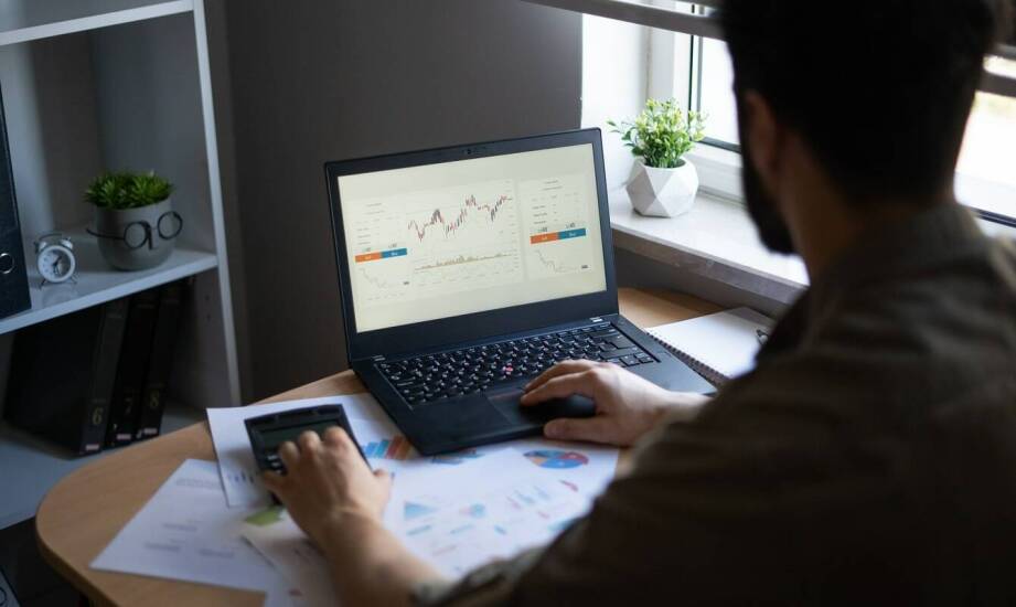 Jak biuro rachunkowe ułatwia firmom zarządzanie finansami za pomocą nowoczesnych aplikacji?