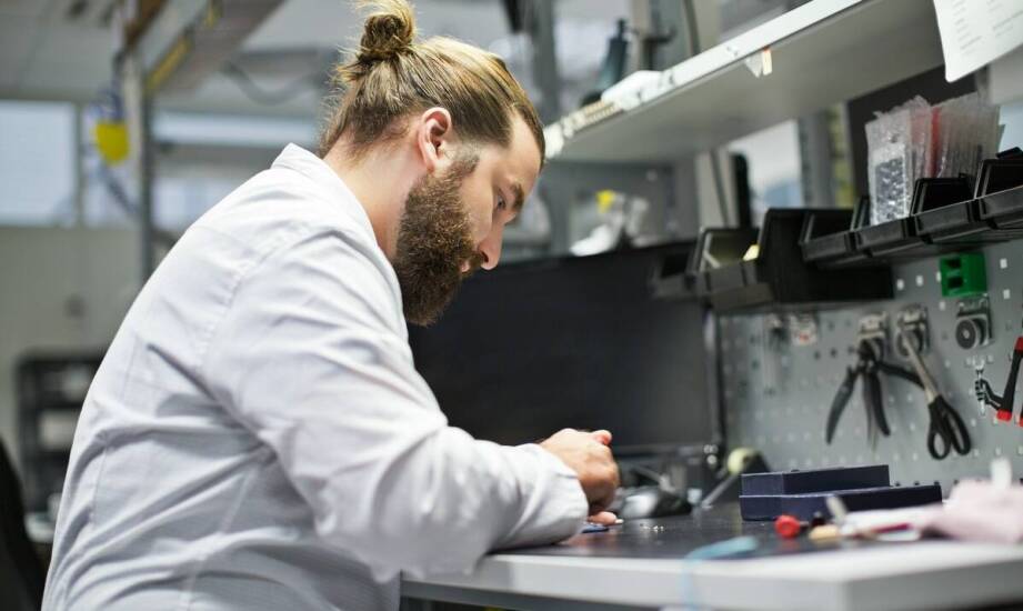 Dlaczego warto wybrać serwis GSM do aktualizacji oprogramowania?