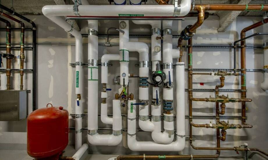 Wpływ systemów wentylacyjnych na funkcjonowanie sanitarnych instalacji