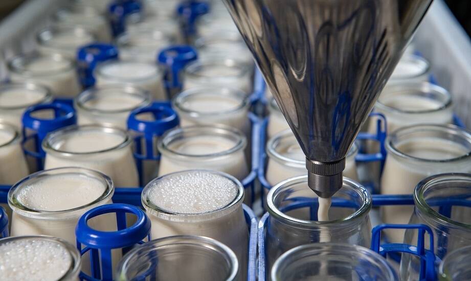 W jaki sposób wolumetryczne dozowniki dostosowują się do specyfiki surowców?