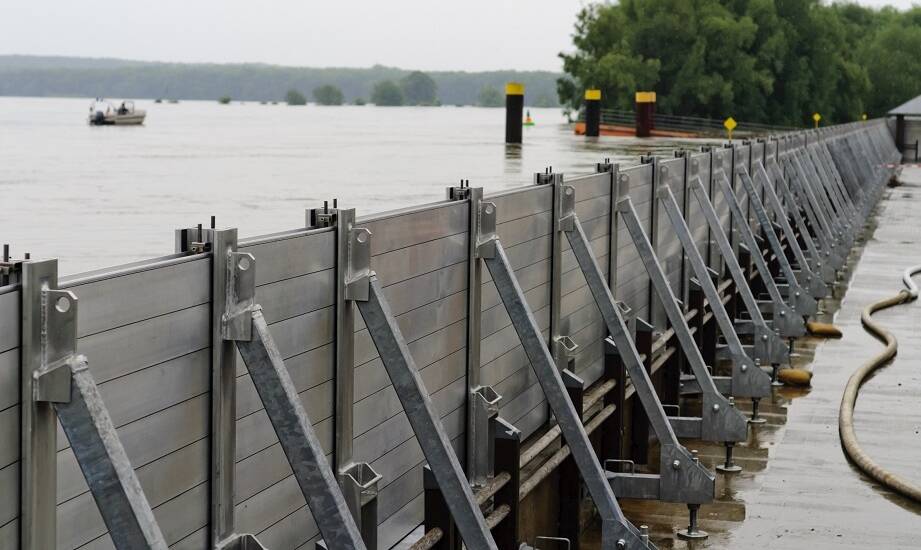 Jak zastosowanie szczelnych ścianek wpływa na ochronę przeciwpowodziową?