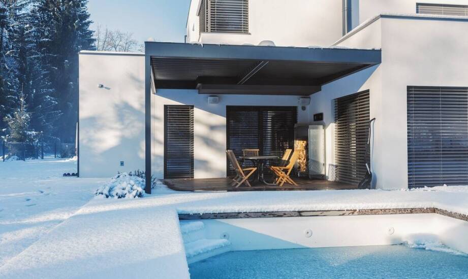 Przewaga korzystania ze styropianu w nowoczesnych płaskich dachach