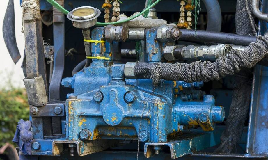 Wpływ jakości hydraulicznego zasilacza na trwałość maszyn