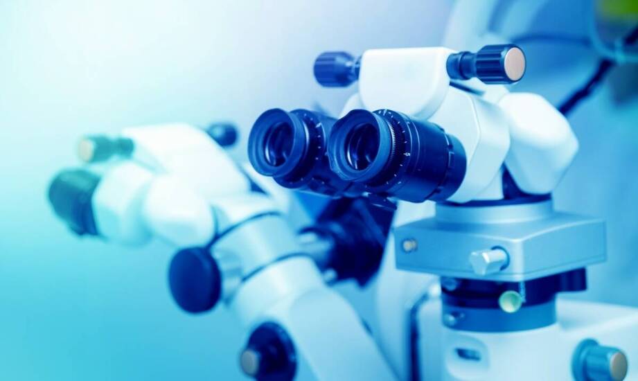 Rola nowoczesnego sprzętu w operacjach zaćmy – co warto wiedzieć?