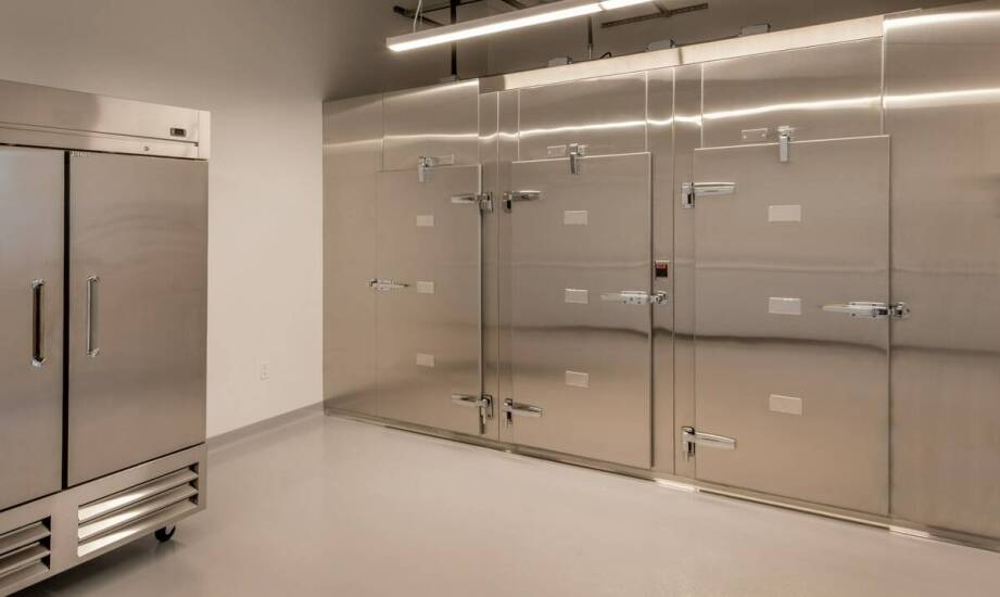 Kremacja jako alternatywa – jakie są jej zalety i wady?