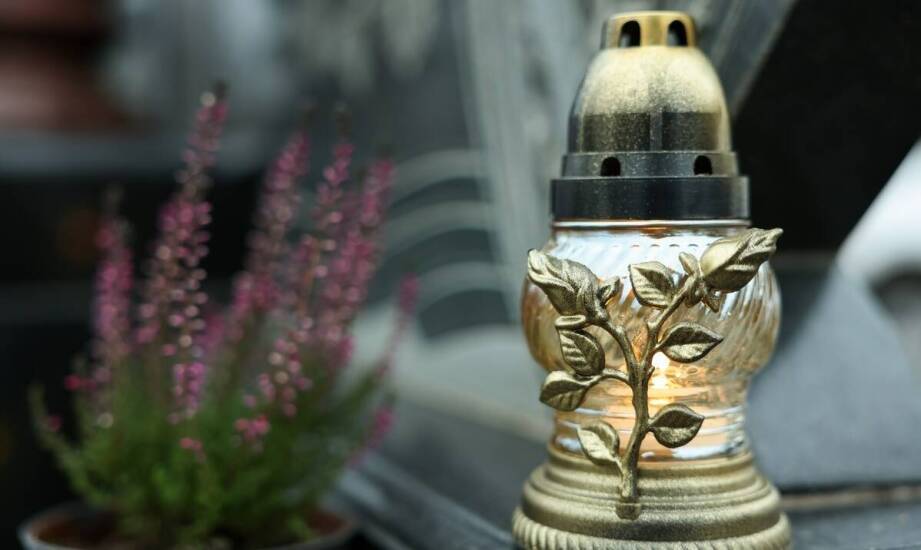 Organizacja wyznaniowej i świeckiej ceremonii – oferta krakowskiego pogrzebowego zakładu