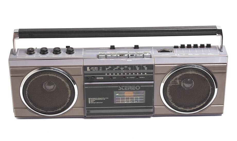 Jak dobrać odpowiednie budowlane radio do specyfiki swojej pracy?