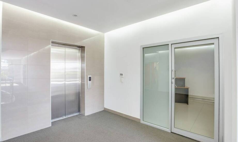 Zewnętrzny dźwig osobowy – innowacyjne rozwiązania dla nowoczesnej architektury