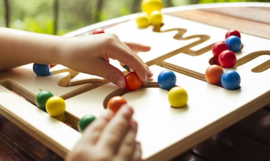 Ekologiczne zalety wielkoformatowych drewnianych gier dla środowiska