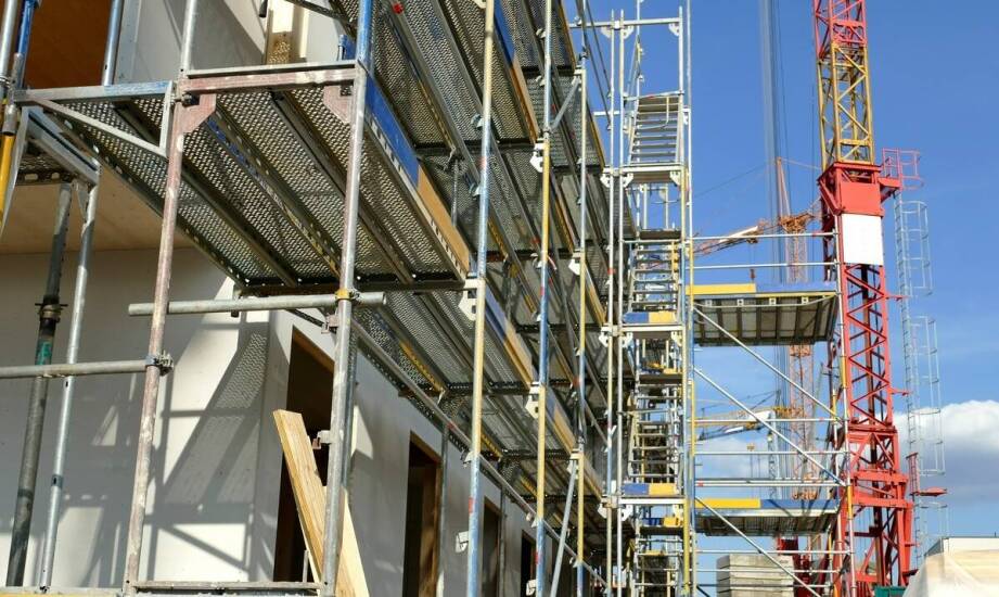 Zalety współpracy z wypożyczalnią oferującą rusztowania firmy Faraone