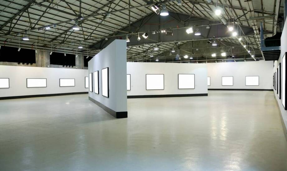 Rollupy jako część reklamowej kampanii – jak je efektywnie wykorzystać?