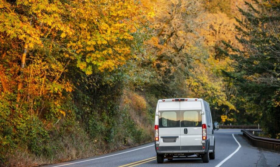 Profesjonalne przechowywanie i wymiana opon – zalety oferty mobilnego serwisu